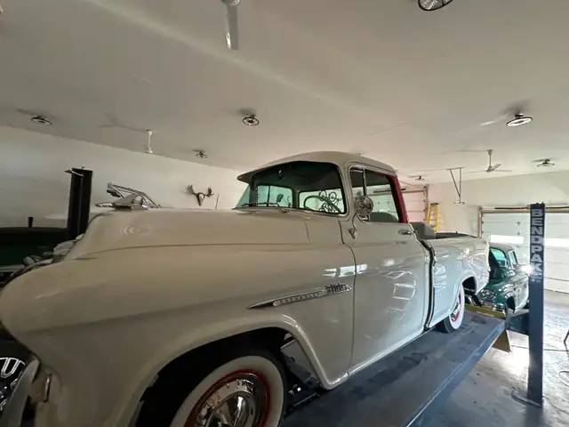1955 Cameo - Photo 2