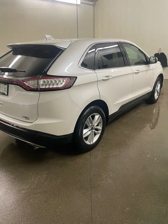2015 Ford Edge SEL AWD – PTU Replaced, New Tires, No Accidents - Photo 4