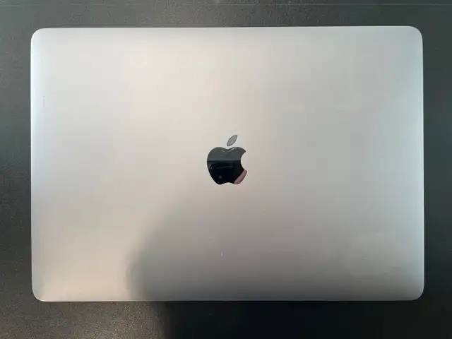 MacBook Pro, 2016, 250GB, Touch Bar. - Photo 2