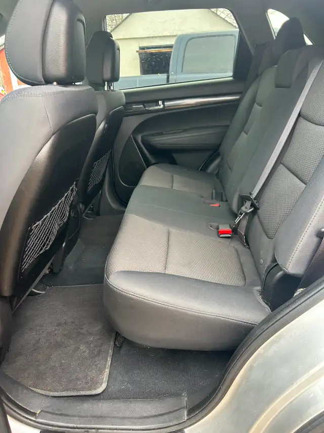 2012 Kia Sorento EX - Photo 8