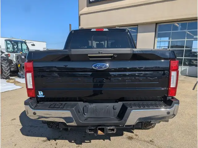 2022 Ford F-350 LARIAT 6.7L Diesel/Touchscreen Nav/Camera - Photo 9
