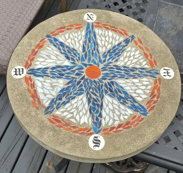 MOSAIC COMPASS ROSE – 17.5' – GLASS INLA –HEAVY CONCRETE GARDEN