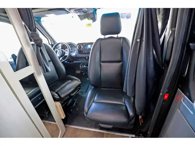 2021 Pleasure-Way Ascent Mercedes Sprinter 19 pieds Diesel - Photo 21
