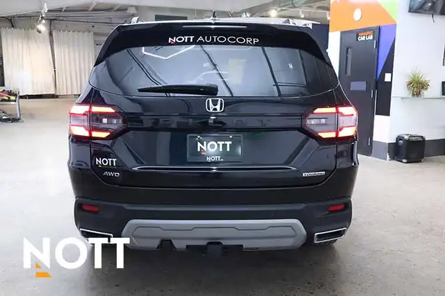 2023 HONDA PILOT TOURING - LOADED | NO ACCIDENTS - Photo 3