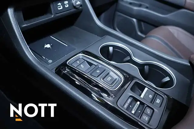 2023 HONDA PILOT TOURING - LOADED | NO ACCIDENTS - Photo 11