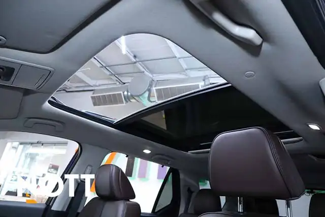 2023 HONDA PILOT TOURING - LOADED | NO ACCIDENTS - Photo 12
