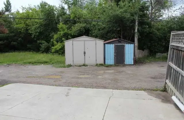 3 1 bedroom 3 washroom full townhouse Brampton for rent - Photo 6