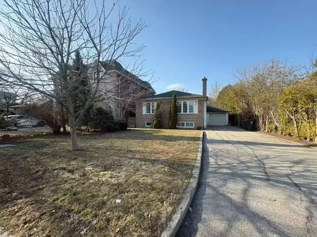 Spacious 3 Bedroom house furnished in North York
