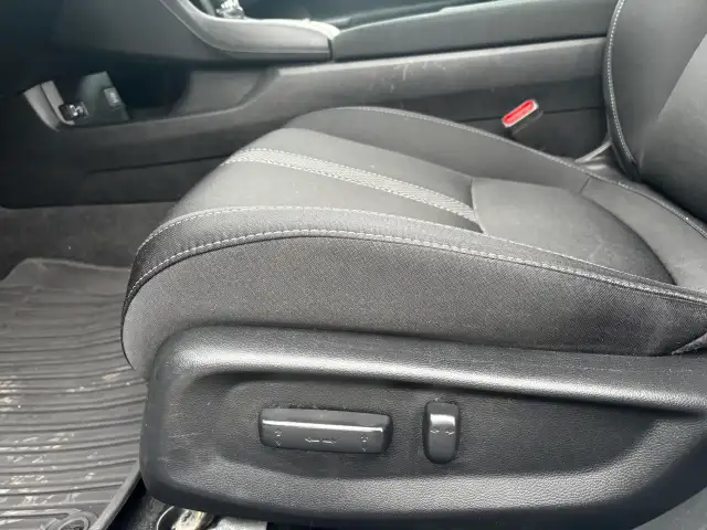 2020 Honda Civic EX, Sunroof, Lane Departure Assist, Remote Star - Photo 11