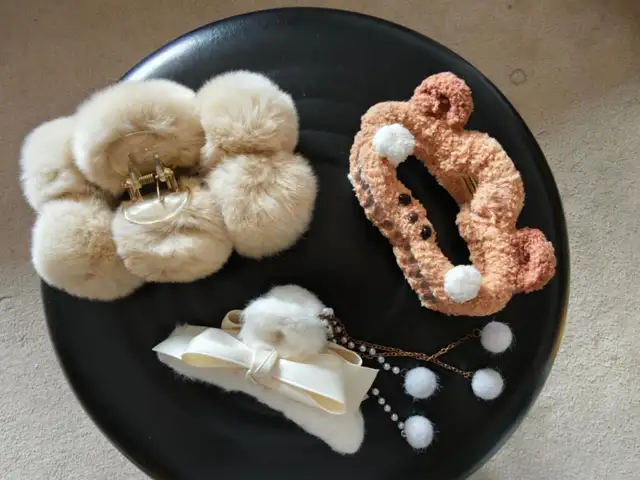 Cute Hair clips & Eyelash set
