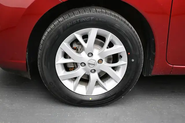 2017 Nissan Versa Note SV Just Arrived, Low KMS!! Fully Greenli - Photo 4