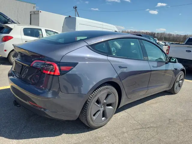 2023 Tesla Model 3 No Accidents l Standard Range l RWD l LFP - Photo 3
