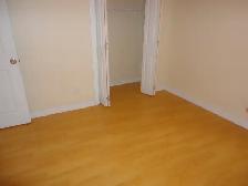 2Bedrm  LR above ground,  bright, clean, all inclusive, Lake - Photo 9