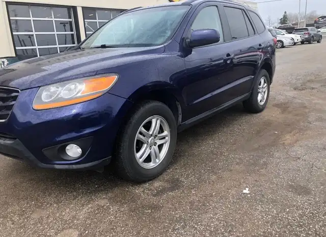 2010 Hyundai Santa Fe GL, AS-IS - Photo 3
