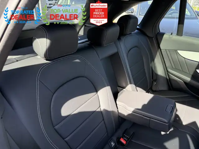 2022 Mercedes-Benz GLC-Class //AMG PKG | PREMIUM |ONE OWNER | LO - Photo 30