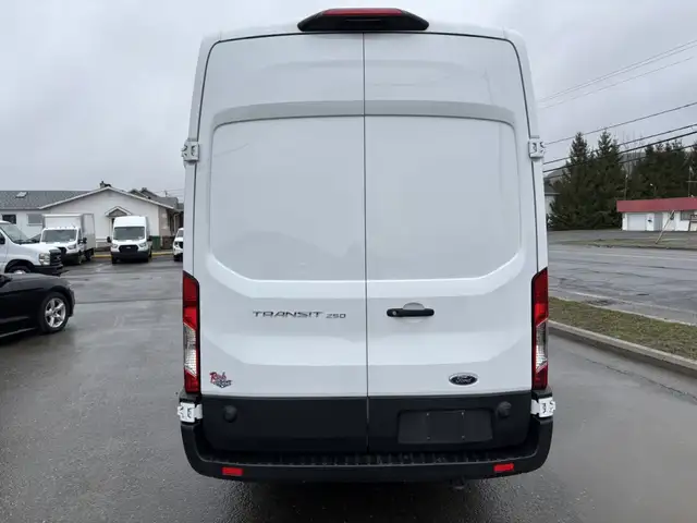 2024 Ford Transit 250 , AWD , Allongé , Toit Haut - Photo 5