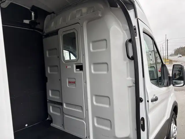2024 Ford Transit 250 , AWD , Allongé , Toit Haut - Photo 12