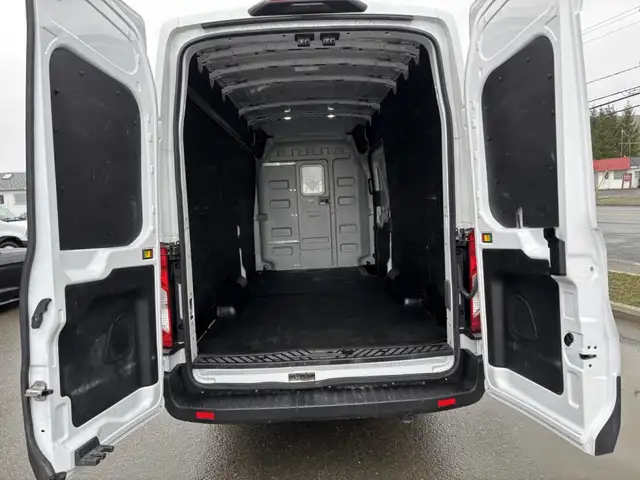 2024 Ford Transit 250 , AWD , Allongé , Toit Haut - Photo 16