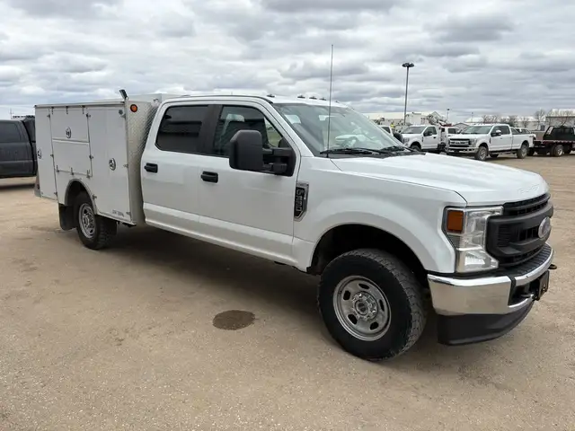 2021 Ford F-350 Crew Cab Service Body 4x4 XL 6.2L - Rebuilt Titl - Photo 3