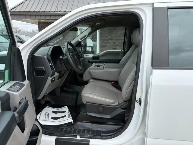 2021 Ford F-350 Crew Cab Service Body 4x4 XL 6.2L - Rebuilt Titl - Photo 14