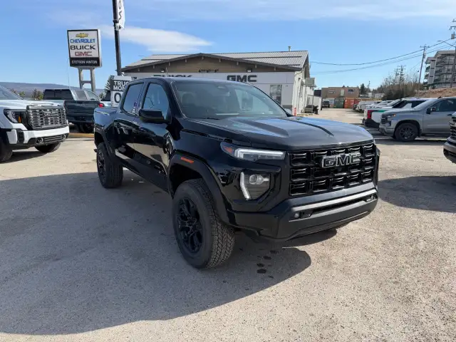 2024 GMC Canyon - Photo 3