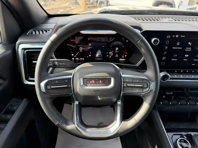 2024 GMC Canyon - Photo 11