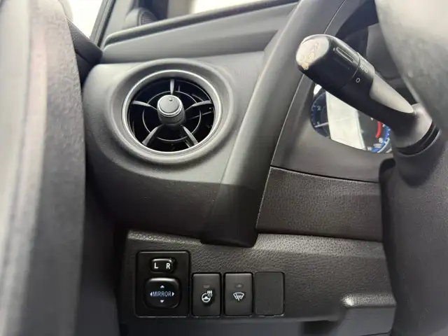 2017 TOYOTA COROLLA LE - Photo 18