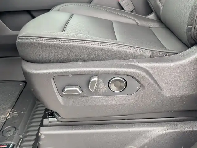 2026 GMC Sierra 1500 Denali- Technology Pkg - Power Sunroof - Photo 35