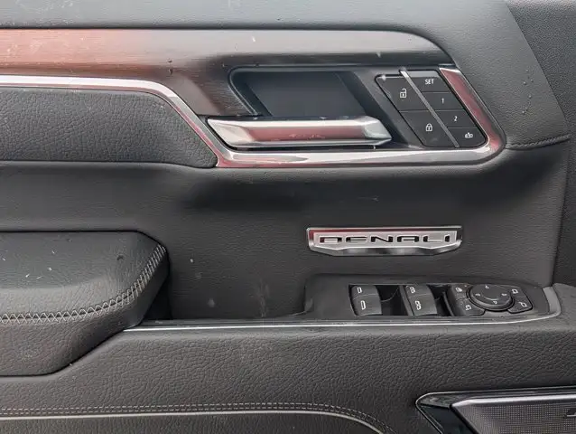 2026 GMC Sierra 1500 Denali- Technology Pkg - Power Sunroof - Photo 37