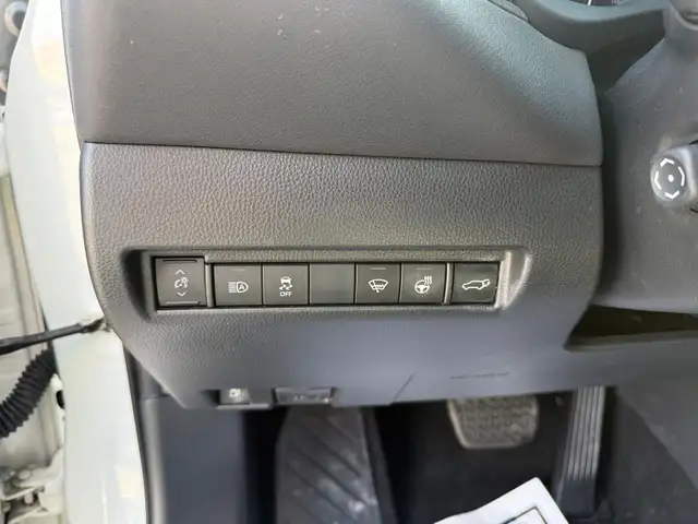 2021 Toyota Venza XLE AWD, ONE OWNER, SUNROOF, NAV, JBL SOUND - Photo 11