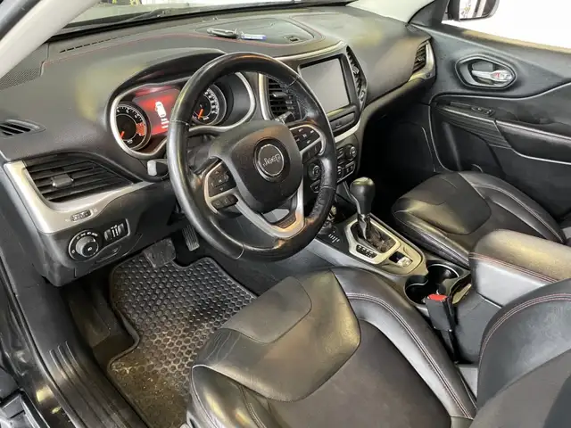2015 Jeep Cherokee Trailhawk - Photo 14