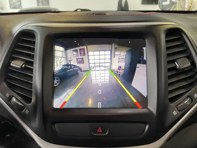 2015 Jeep Cherokee Trailhawk - Photo 21