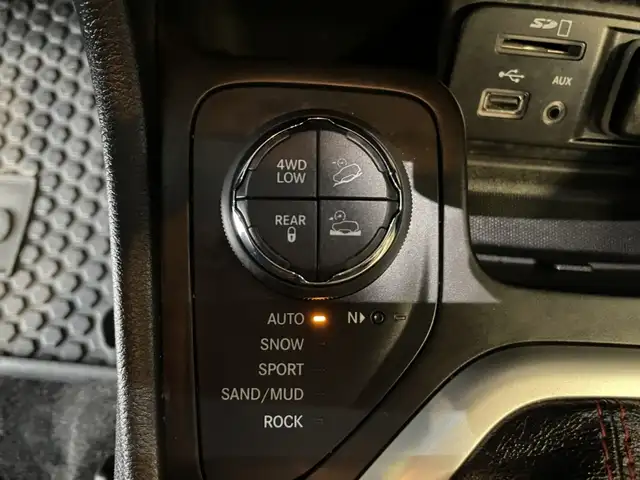 2015 Jeep Cherokee Trailhawk - Photo 24