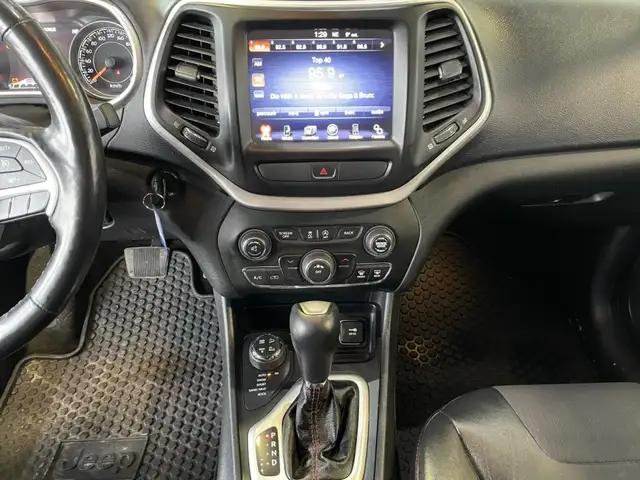 2015 Jeep Cherokee Trailhawk - Photo 25