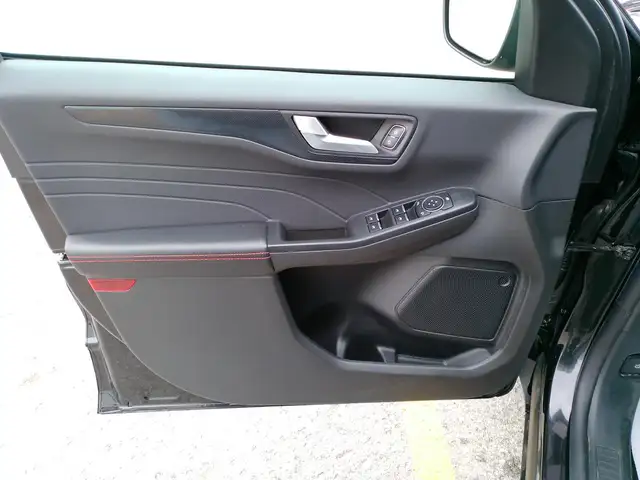 2025 Ford Escape ST-Line FWD for sale - Photo 7