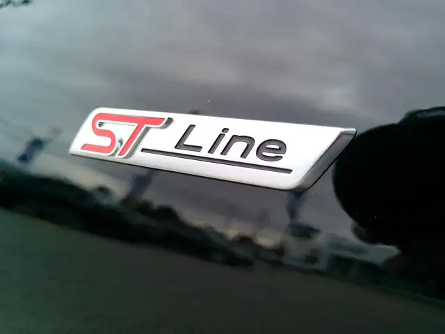 2025 Ford Escape ST-Line FWD for sale - Photo 13