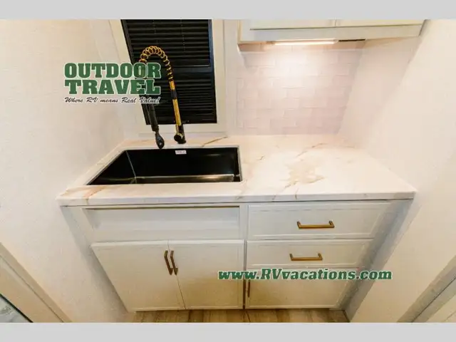 2026 Brinkley Model Ix 23x - Photo 37