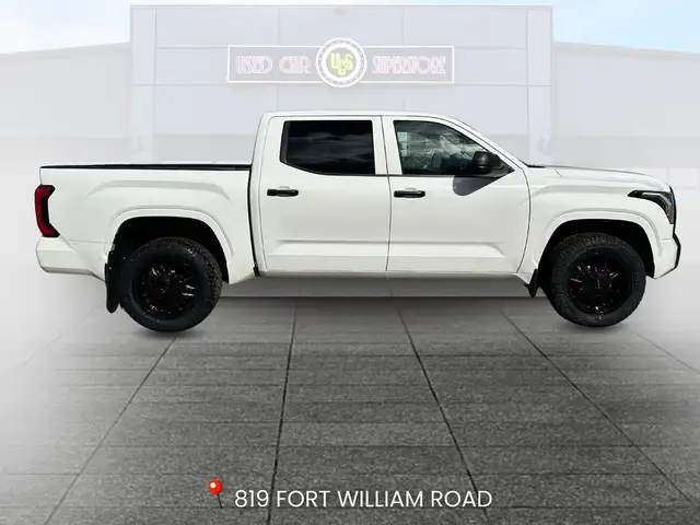 2024 Toyota Tundra - Photo 8