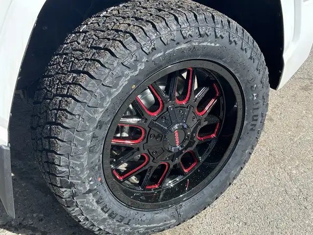 2024 Toyota Tundra - Photo 10