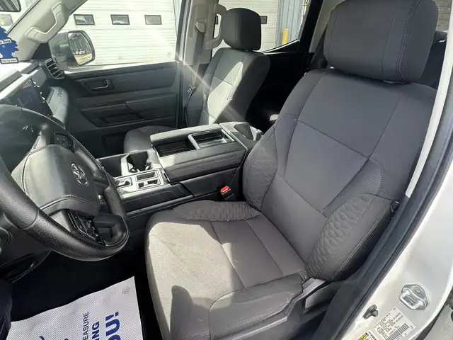 2024 Toyota Tundra - Photo 12