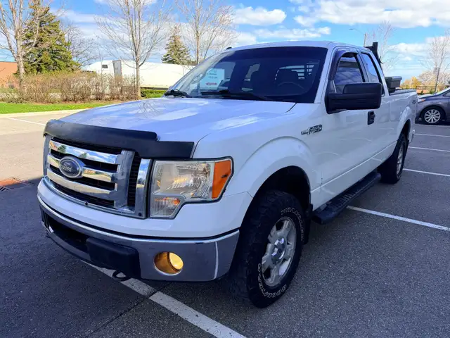 2012 Ford F-150 XLT 4x2 Super Cab Styleside 8 ft. box 163 in. WB