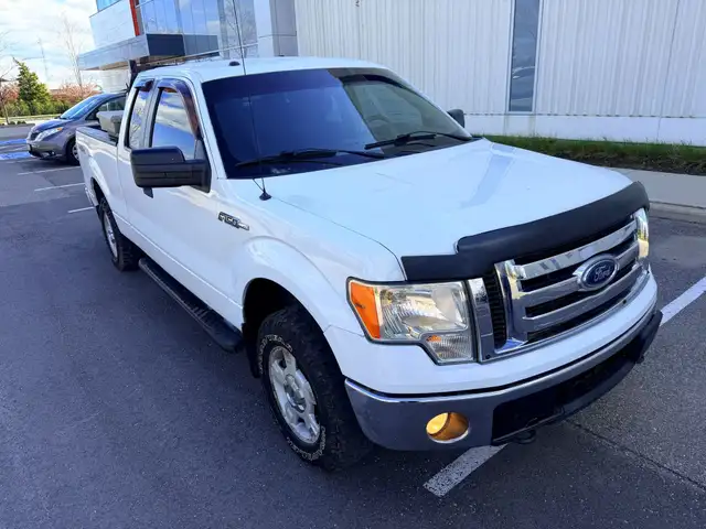 2012 Ford F-150 XLT 4x2 Super Cab Styleside 8 ft. box 163 in. WB - Photo 8