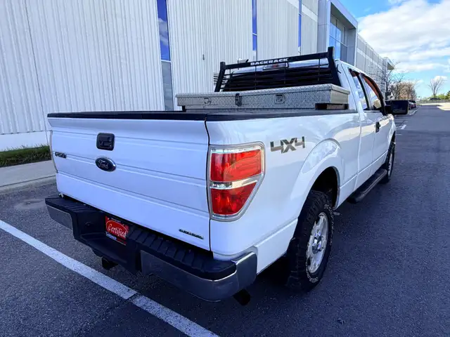 2012 Ford F-150 XLT 4x2 Super Cab Styleside 8 ft. box 163 in. WB - Photo 10