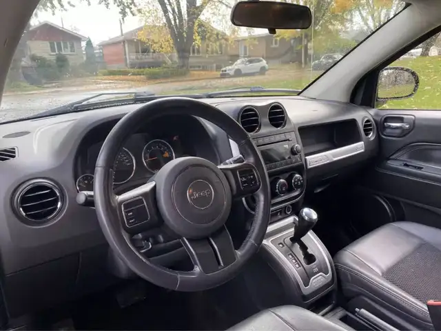 2014 JEEP Compass Sport - Photo 11