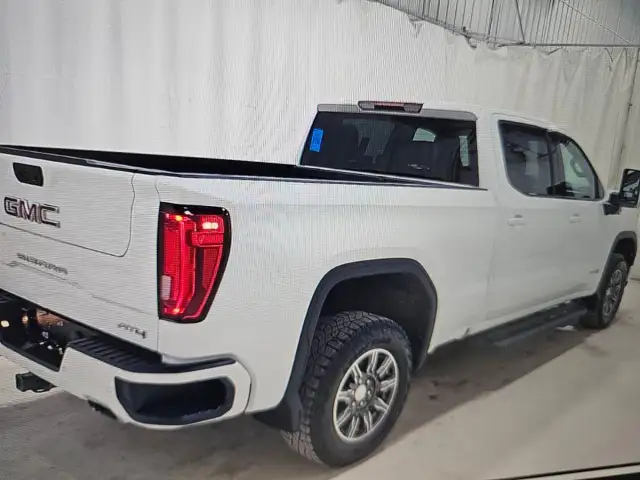 2024 GMC Sierra 1500 - Photo 2