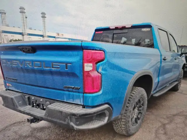 2024 Chevrolet Silverado 1500 - Photo 2