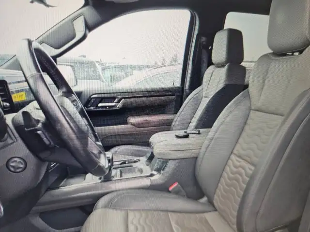 2024 Chevrolet Silverado 1500 - Photo 3