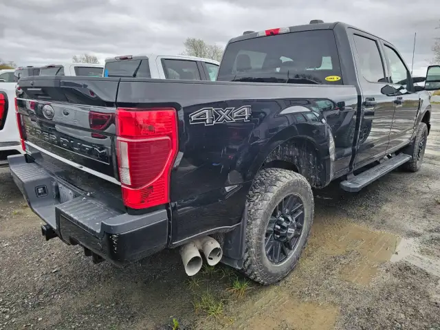 2022 Ford Super Duty F-250 SRW - Photo 2