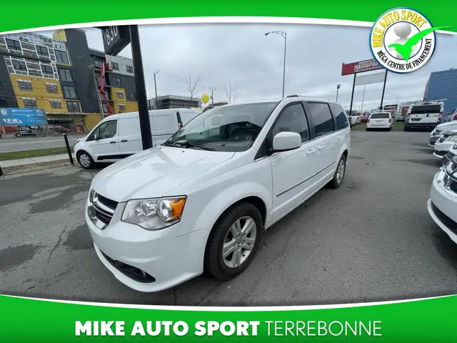 Dodge Grand Caravan Familiale à 4 portes, cabine multiplaces Plu