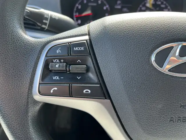 2020 Hyundai Accent PREFERRED | CLEAN CARFAX | APPLE/ANDROID CAR - Photo 18
